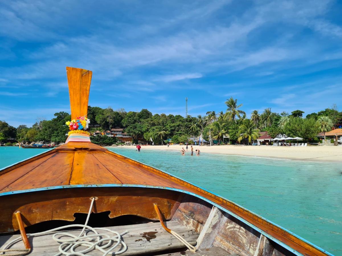 Chareena Hill Beach Resort Koh Lipe Bagian luar foto
