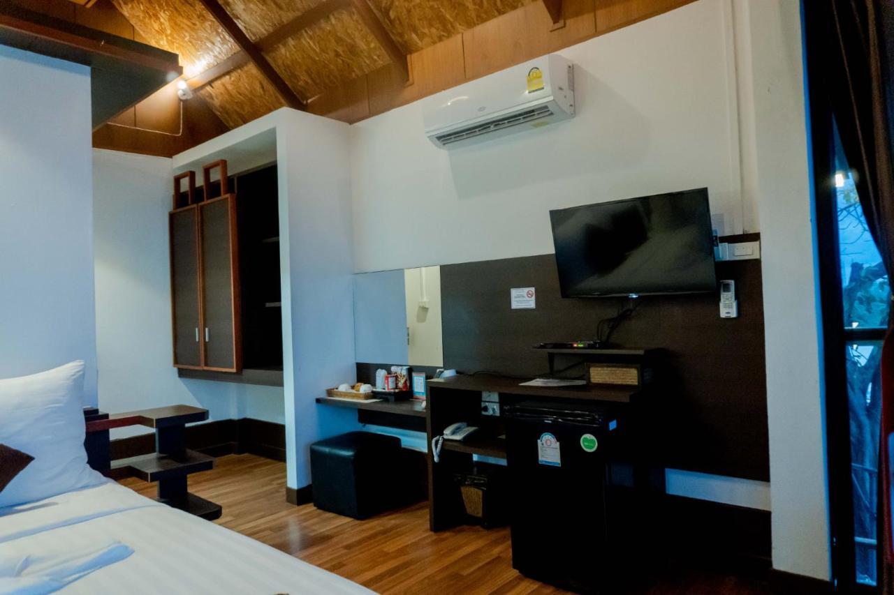 Chareena Hill Beach Resort Koh Lipe Bagian luar foto