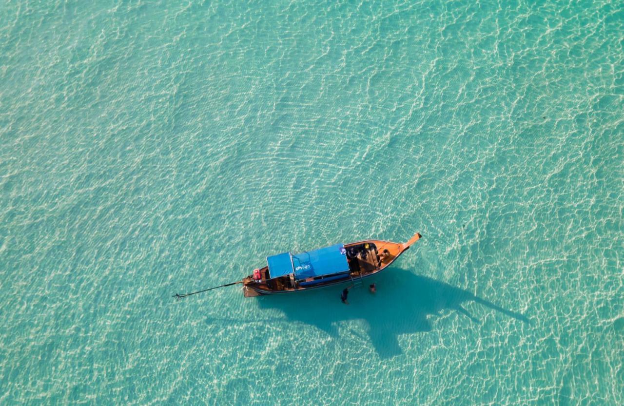 Chareena Hill Beach Resort Koh Lipe Bagian luar foto