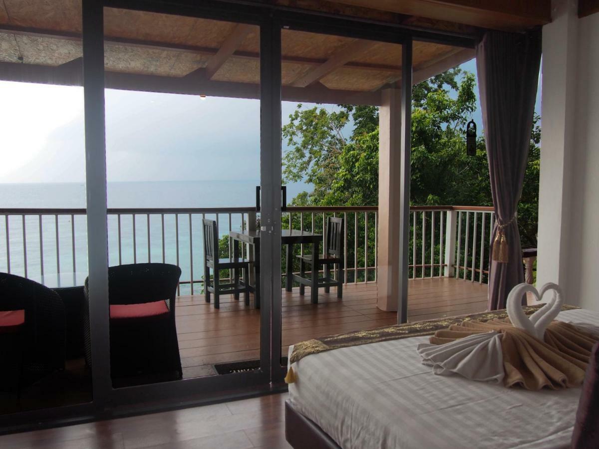Chareena Hill Beach Resort Koh Lipe Bagian luar foto