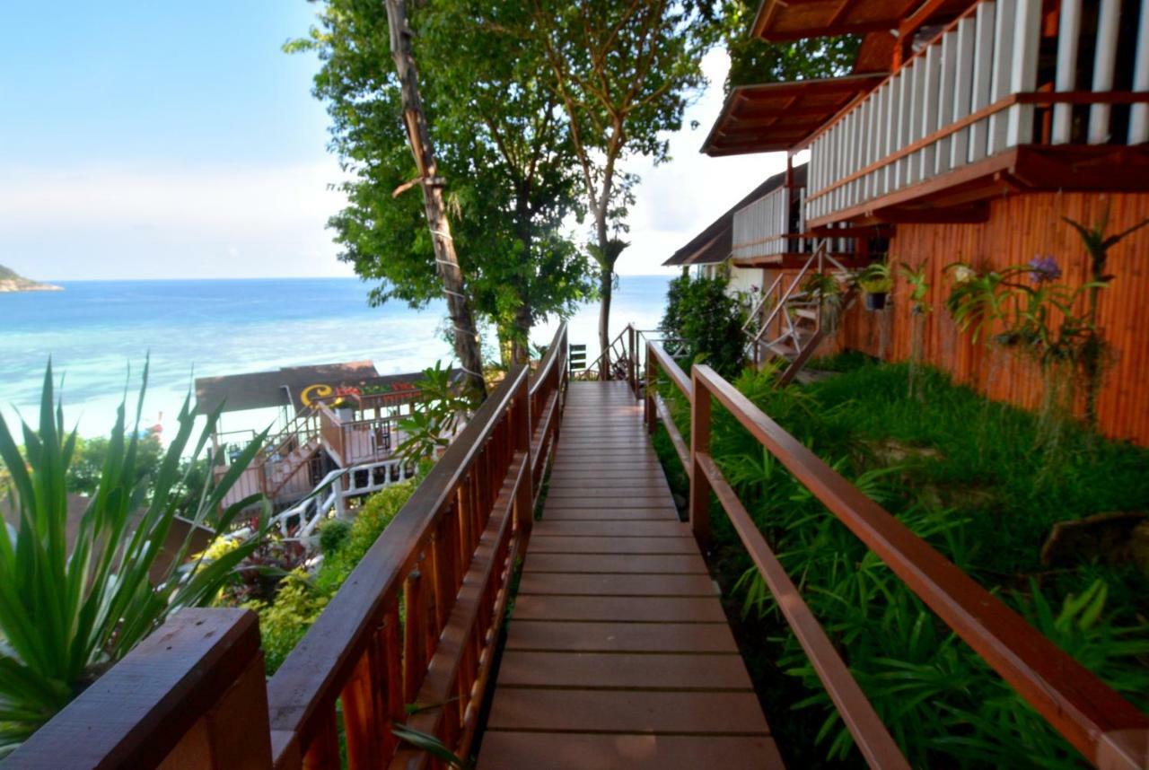 Chareena Hill Beach Resort Koh Lipe Bagian luar foto