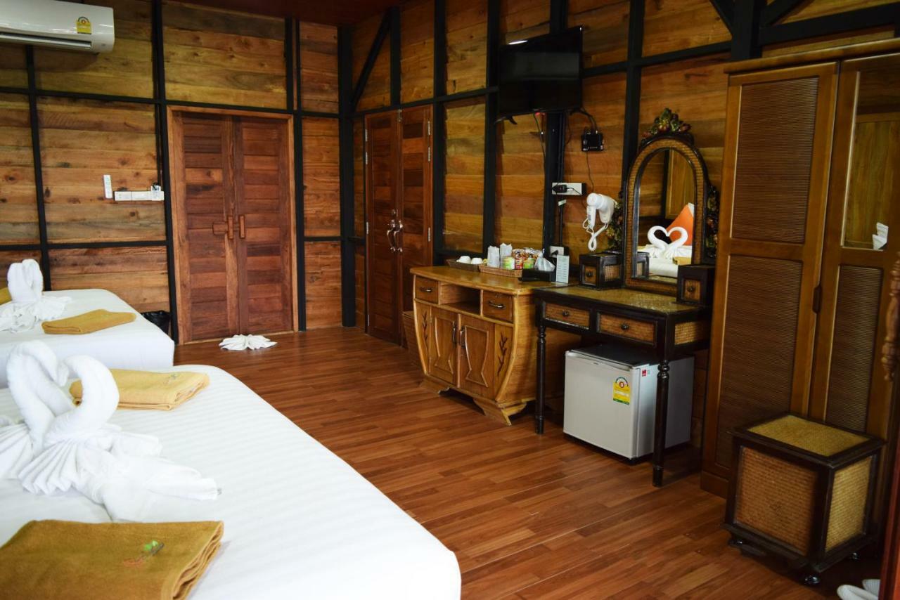 Chareena Hill Beach Resort Koh Lipe Bagian luar foto