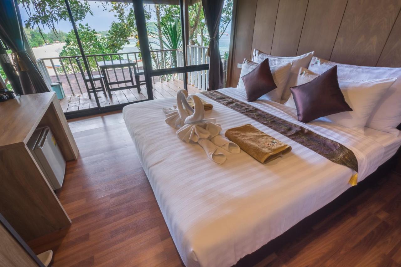 Chareena Hill Beach Resort Koh Lipe Bagian luar foto